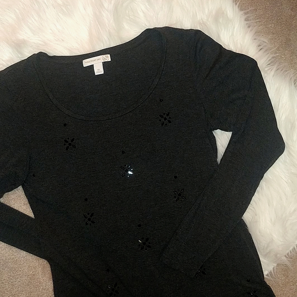 ✨DETAILED ELEGANT TOP✨